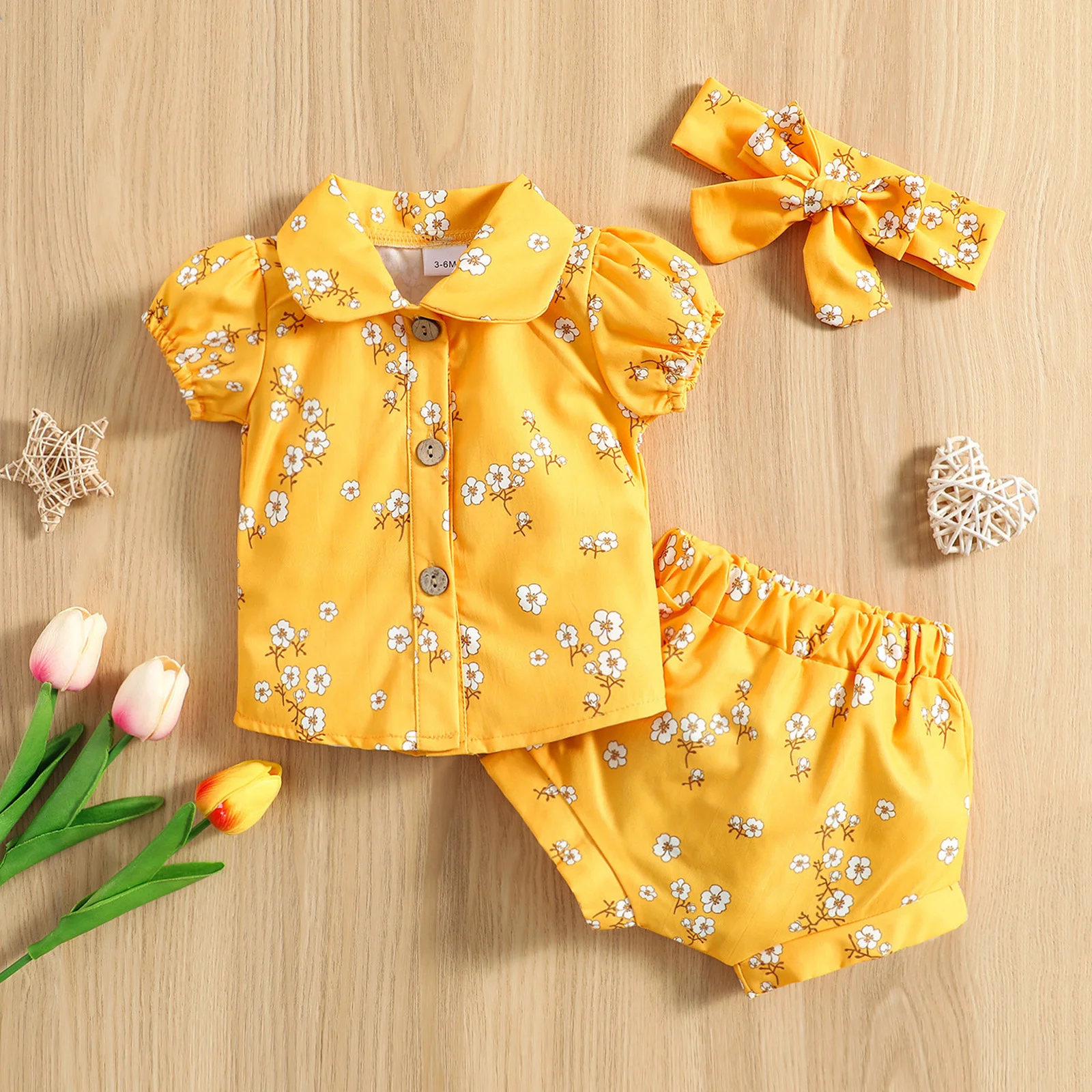 

Newborn Girl Short Pants Outfits, Flower Printed Short Sleeve Doll Collar Tops + Elastic Waist Shorts + Cute Headband Set
