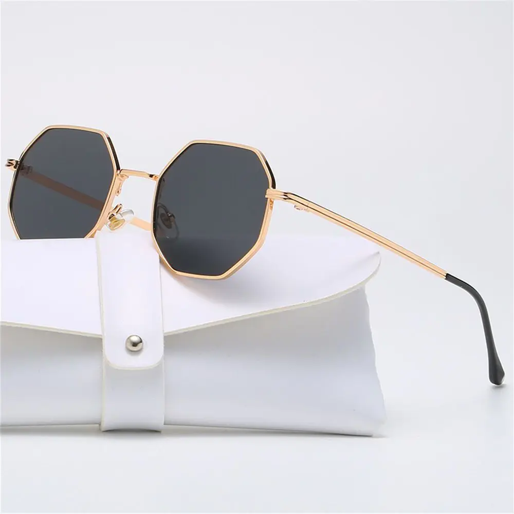 

Retro Square Round Sunglasses for Men Women Fashion Small Frame Polygon Sun Glasses Vintage Metal Frame Outdoor Driving Eyewear
