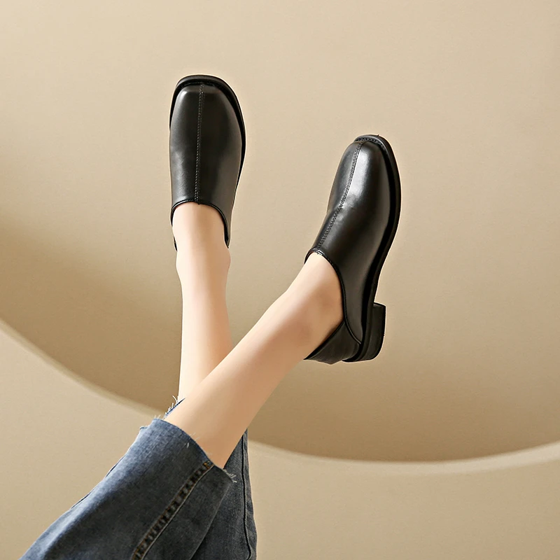 Туфли женские кожаные с квадратным носком перчатки-бабушки без застежки