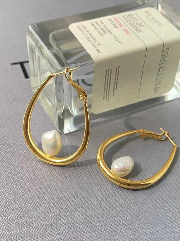 

Vintage French Classic Baroque Pearl Earrings Female Niche Design Sense Advanced Big Ear Ring Exaggerated Temperament Retro
