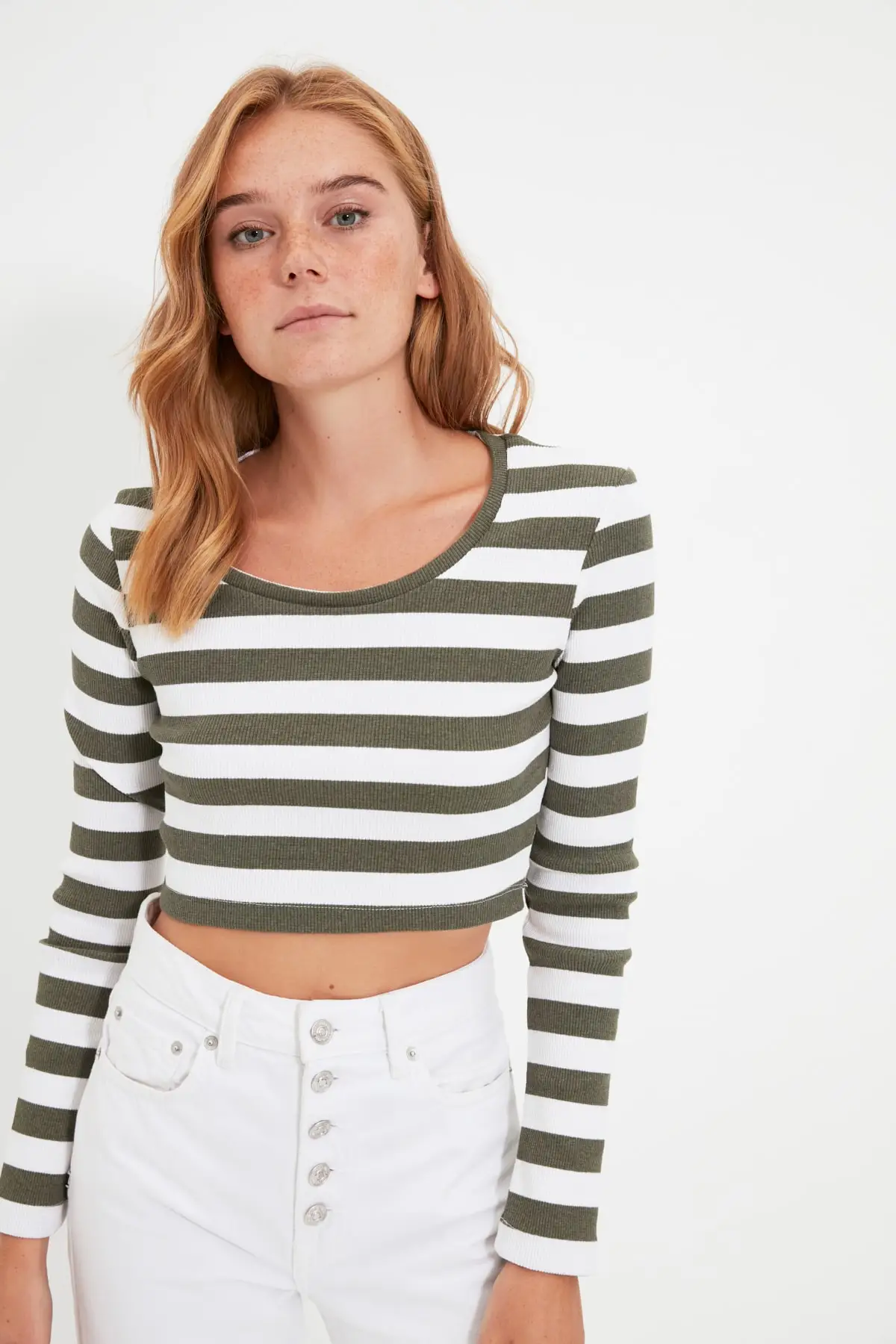 

Trendyol Ribbed Crop Knitted Blouse TWOAW22BZ0882