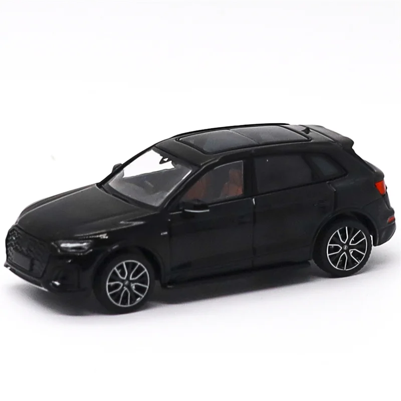 Фото Модель автомобиля JKM 1:64 Q5L (черный, белый, красный, синий) / LS 400 (золотой, белый, черный) из литого металла №3