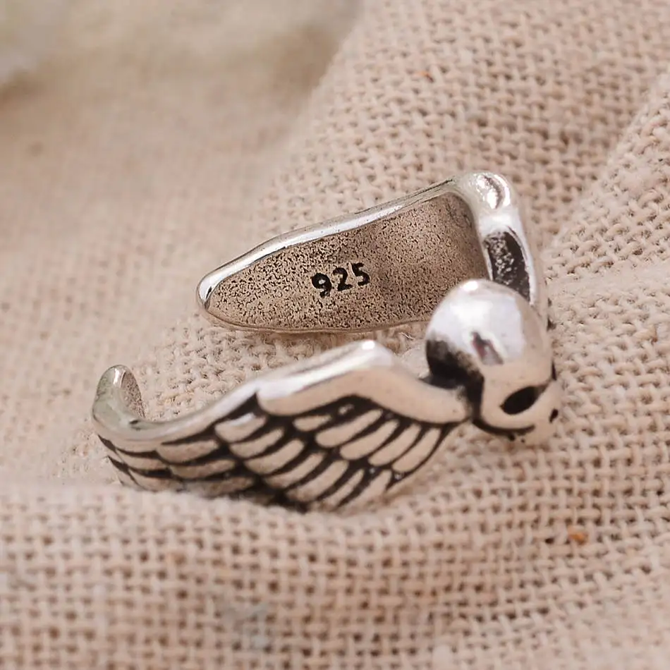 Мужское кольцо с крыльями черепа посеребренное вечерние ЦО 30% пробы подарок на