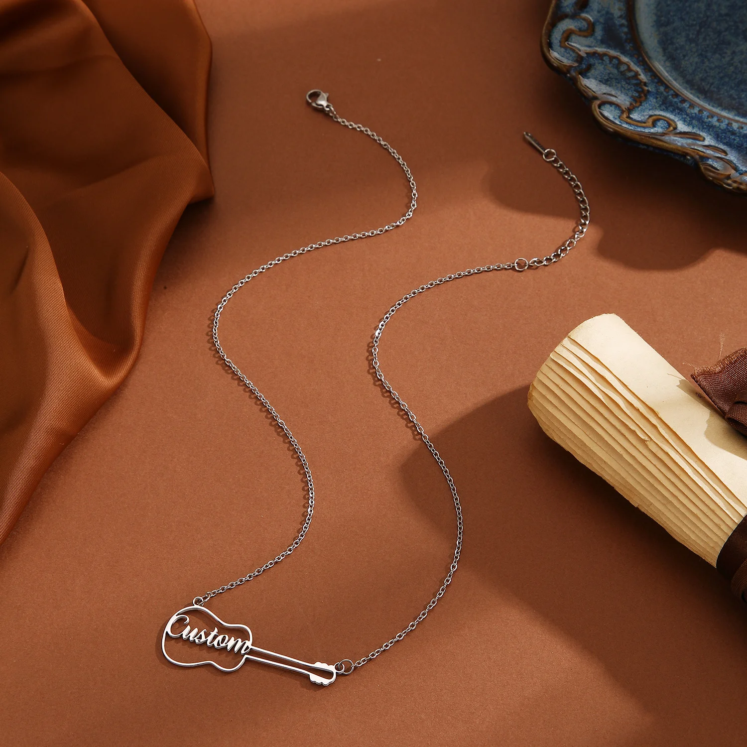 Ожерелье с подвеской в виде гитары по индивидуальному заказу ожерелье из