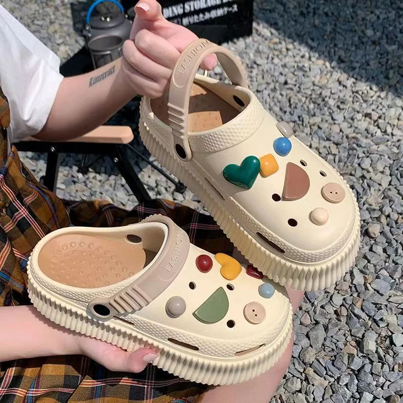 Women Summer Clogs Vacation Slippers Non-slip EVA Soft Bottom Shoes Classic Nursing Clogs Hospital Women Work Medical Sandals