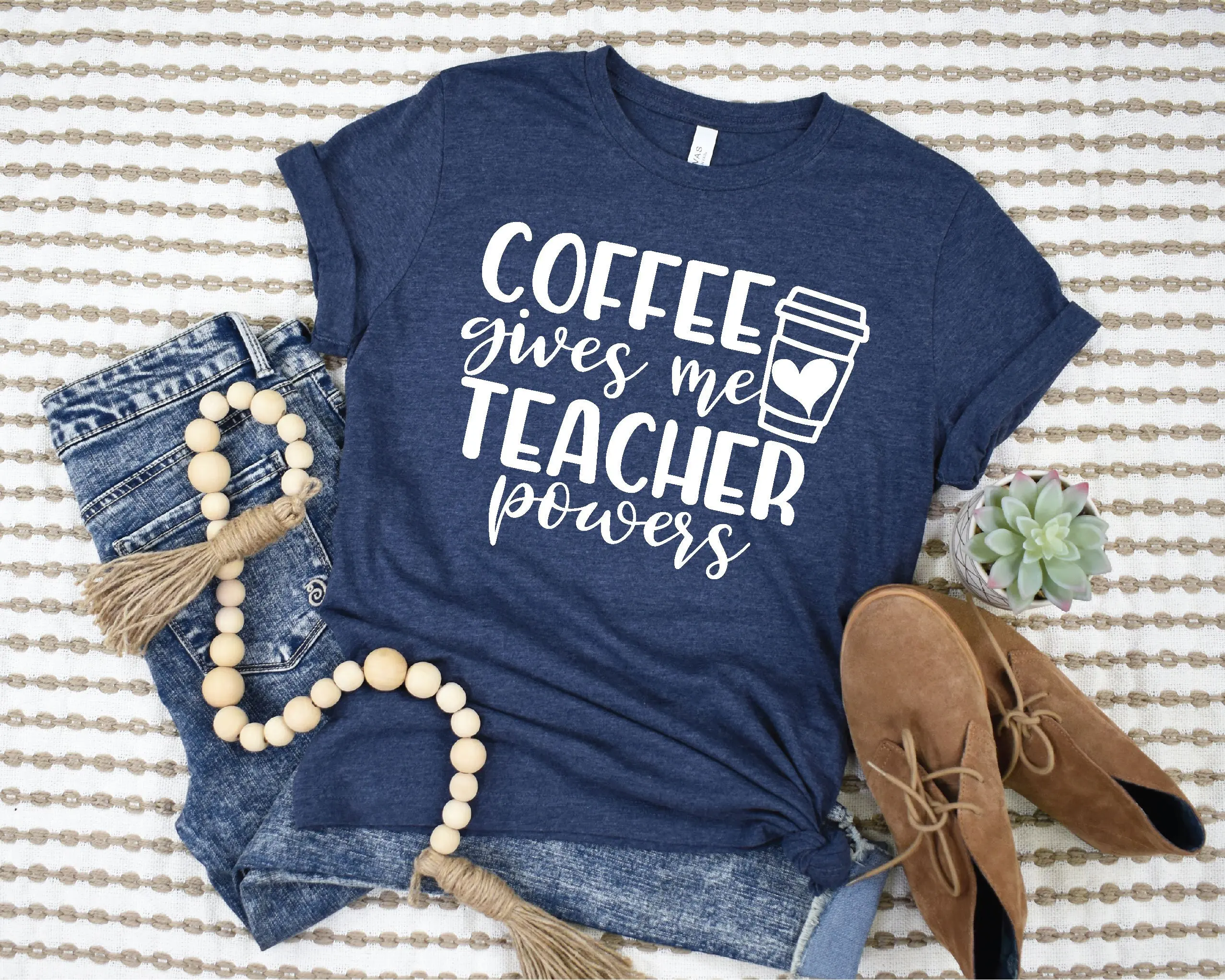 Кофе дает мне учителя силы футболка жизнь признательность мило