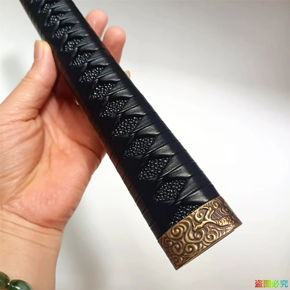 Фото Черная ручка Tsuka 30 см, латунная резная ручка Fuchi Menuki Kashira, кожаные фитинги для японского меча, самурая, катана, рукоять, новинка №4