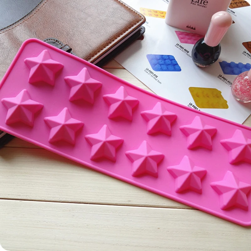 

1Pcs DIY Baking Tools Reusable 12-Cavity Pink Cake Mold Multi Purpose Five Star Pattern Kitchen Supplies Non-stick Molds
