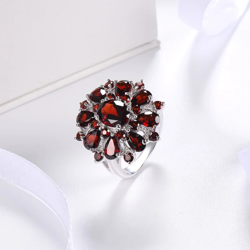 

Cross Border Jewelry Garnet Red Zircon Flower Shape Ring Personalized Fashion Ring