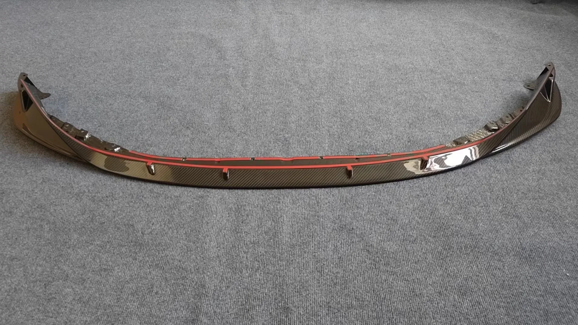 Высококачественная передняя губа из 100% сухого углеродного волокна в стиле CT для