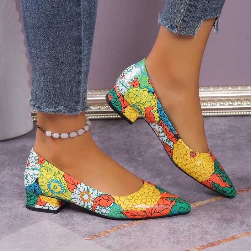 

2023 New Women Sneakers Luxury Brand Fashion Pointed Toe Slip on Ladies Pumps Outdoor Casual Party Dress Women High Heels