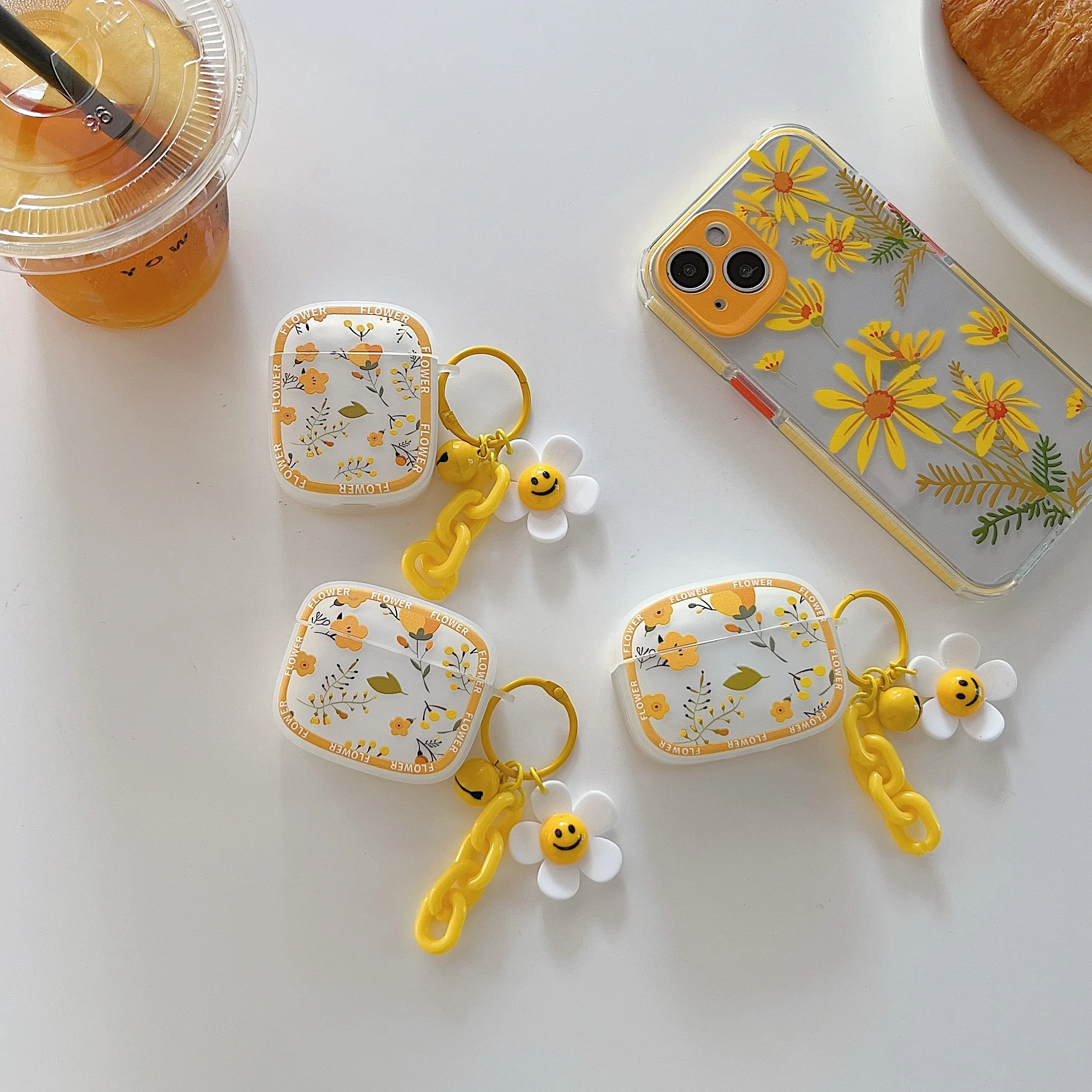 

Fresh Wild Chrysanthemum Ornament Earphone Box Phone Case For iPhone 13 12 11 Pro Max X Xs XR AirPods Pro 3 2 Shockproof Cover