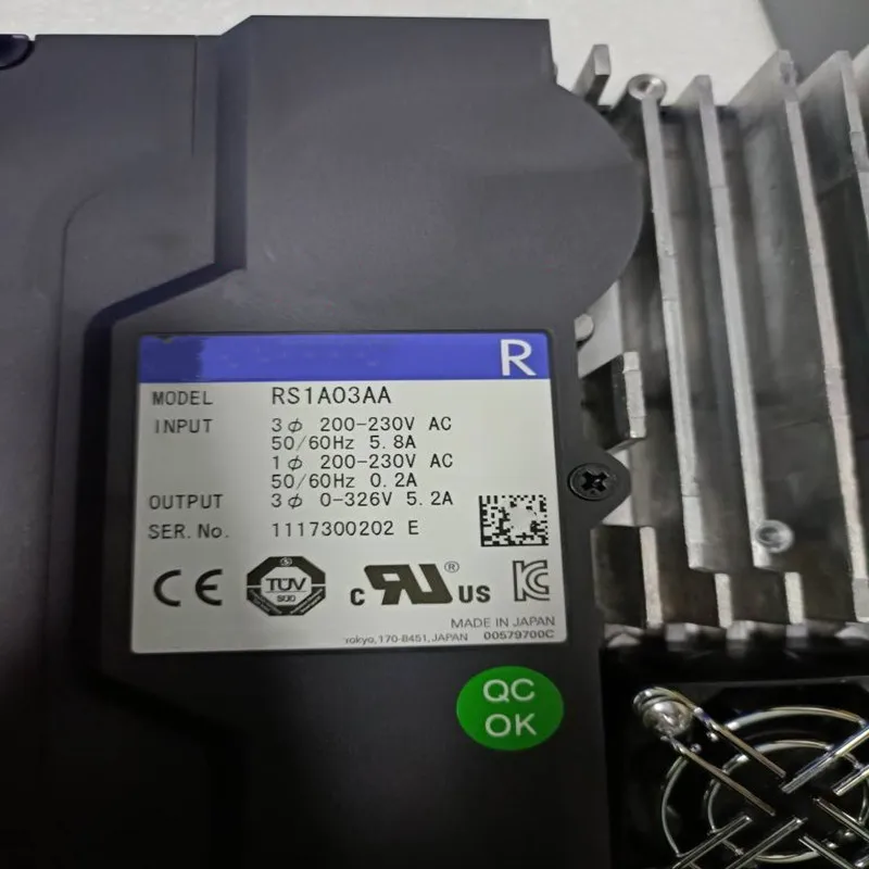 

Новый оригинальный RS1A03AA