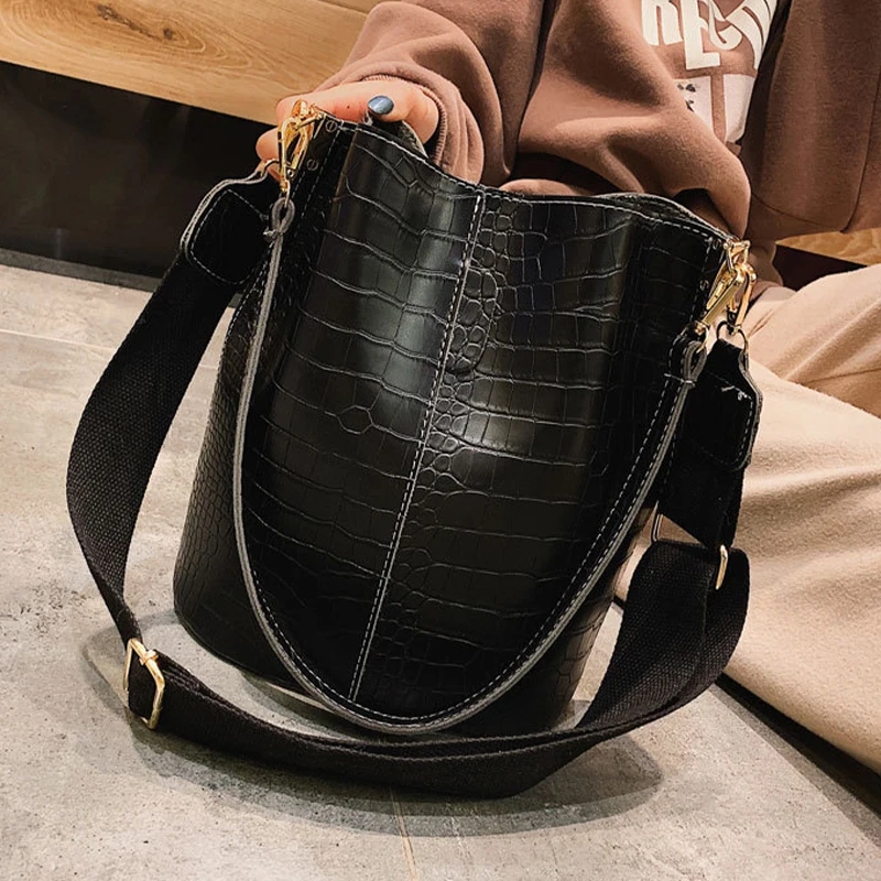 

Casual Crocodile Pattern Crossbody Women Bags 2022 Pu Leather Trend Designer Shoulder Handbags Solid Color Bucket Bag Sac A Main