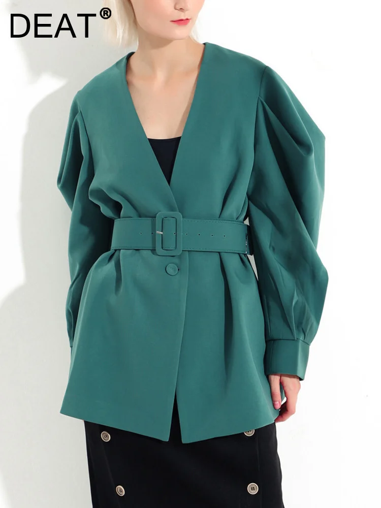 

DEAT Fashion Casual Women's Coat New Solid Color V-neck Single Button Belt Batwing Sleeve Jackets Female Tide Autumn 2023 WE372