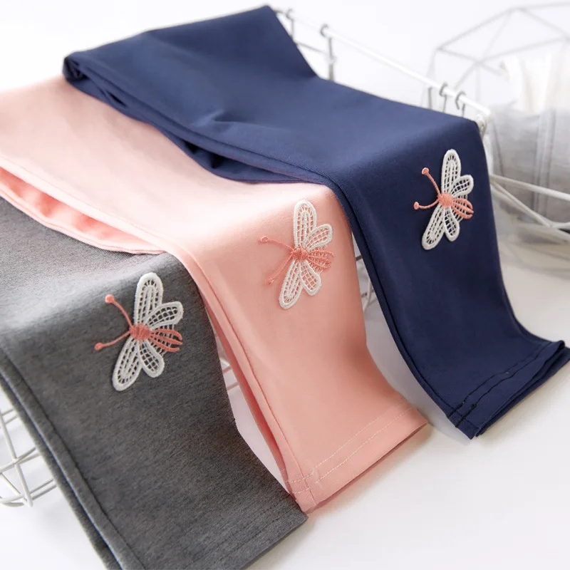 

Леггинсы детские с вышивкой бабочки, на осень/весну