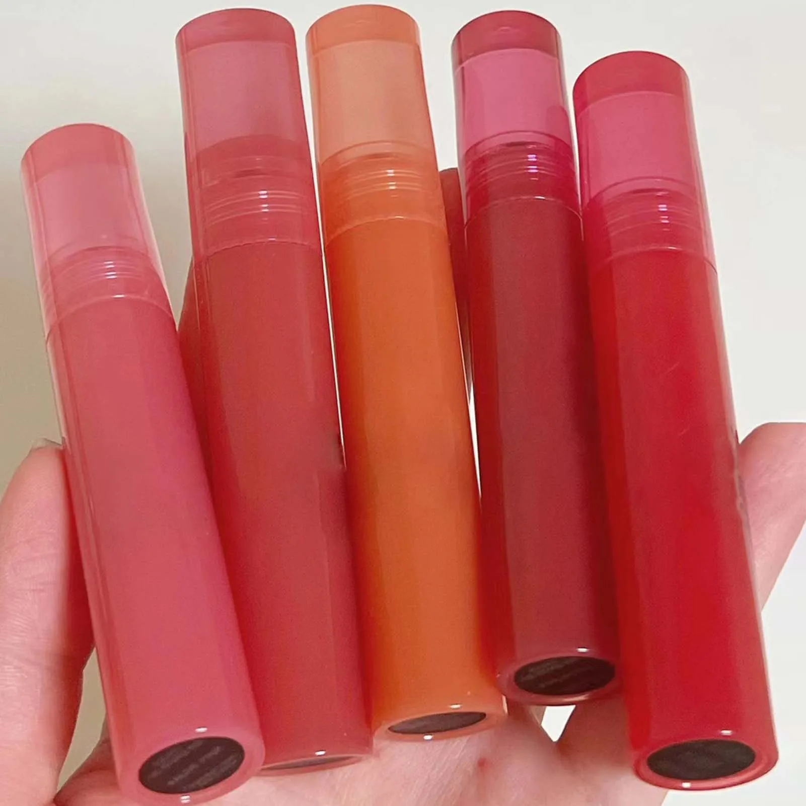 

Watery Gloss Series Mirror Lip Glaze Lasting Not Easy To Fade Film Forming Lip Mud For Daily Makeup