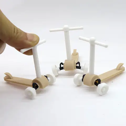 Perfeclan Мини-самокаты из пластика для кукольных домиков