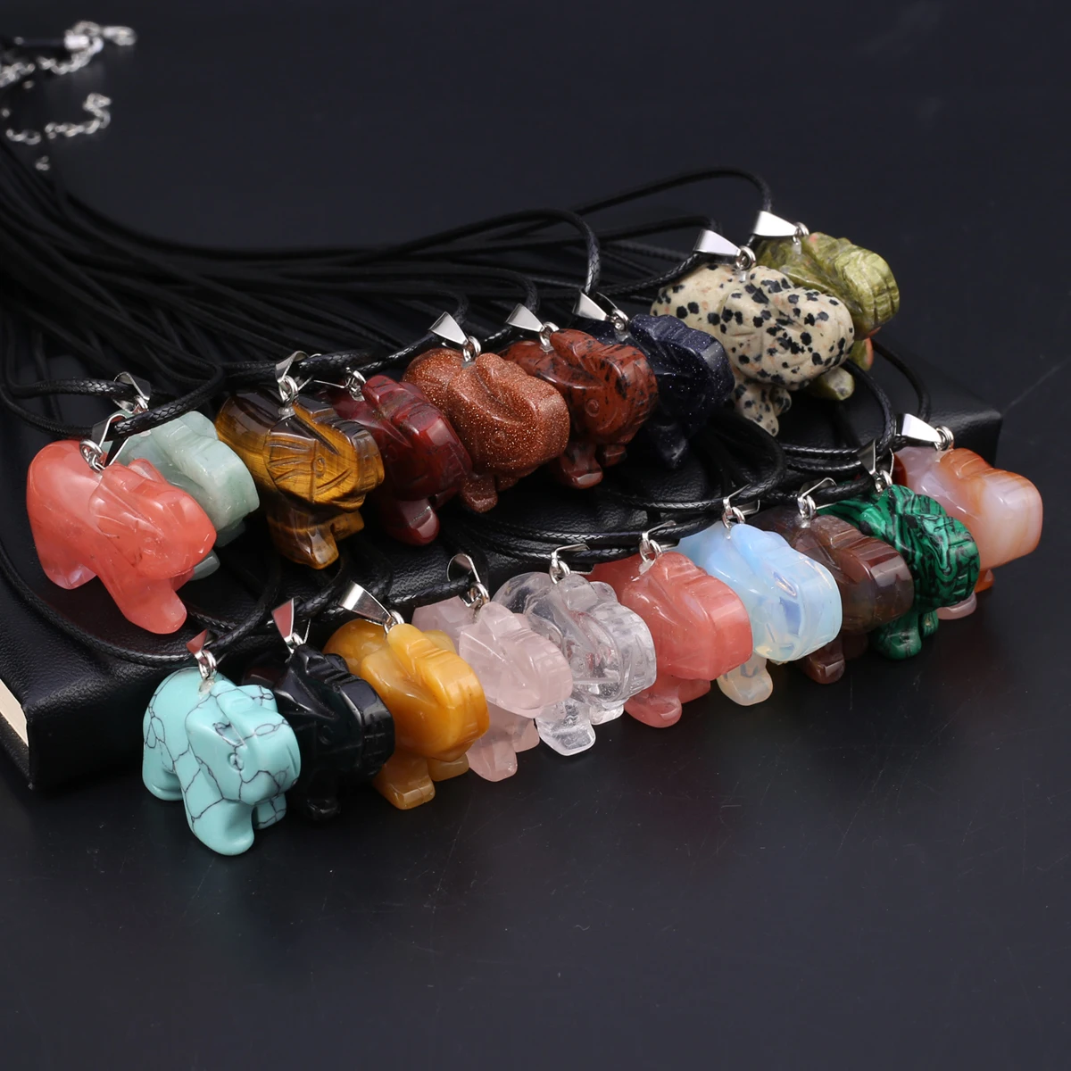 

Natural Semi-precious Elephant Shape Crystal Agate Turquoise Tiger Eye Stone Pendant Chain Necklace Gift for Men Women 27x37mm