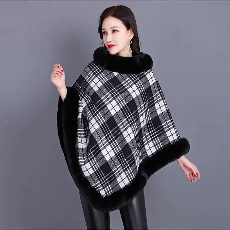 Вязаный топ в сочетании с высококачественными свободными свитерами на осень и