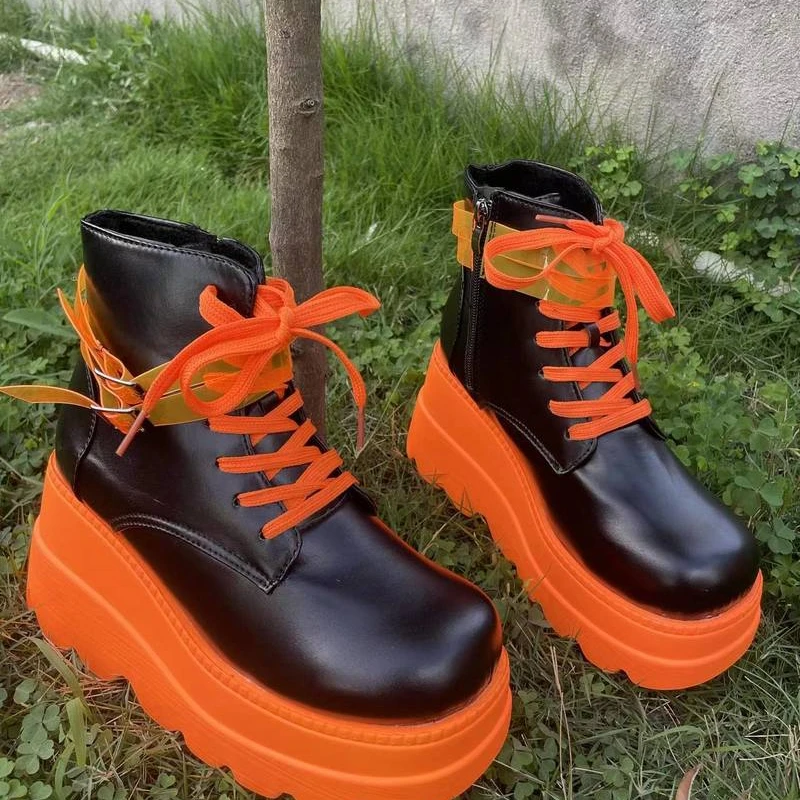 Женские ботинки на танкетке ботильоны высоком каблуке со шнуровкой праздничная