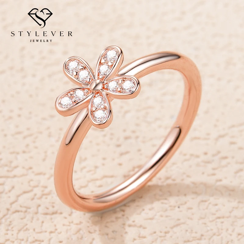 

Женское кольцо из серебра 925 пробы, с фианитом