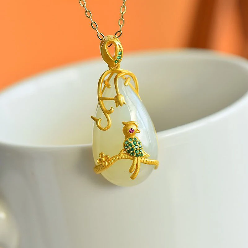 

Exquisite and fashionable silver inlaid natural Hetian jade drop pendant fresh green crystal simple new jewelry gift