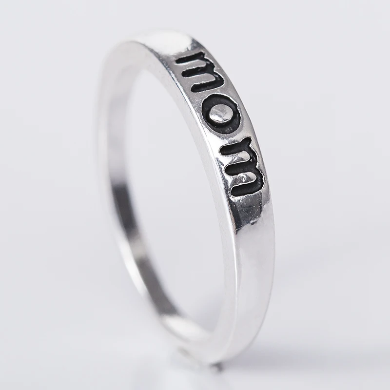 

2023 New Mom and Dad English Letter Ring, European and American Simple and Fashionable Metal Foreigner Ring