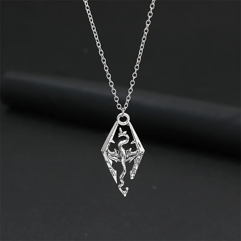 

Men Fashion Skyrim Dragon Pendant Necklace Pterosaur Necklaces Fine Men Jewelry Necklace