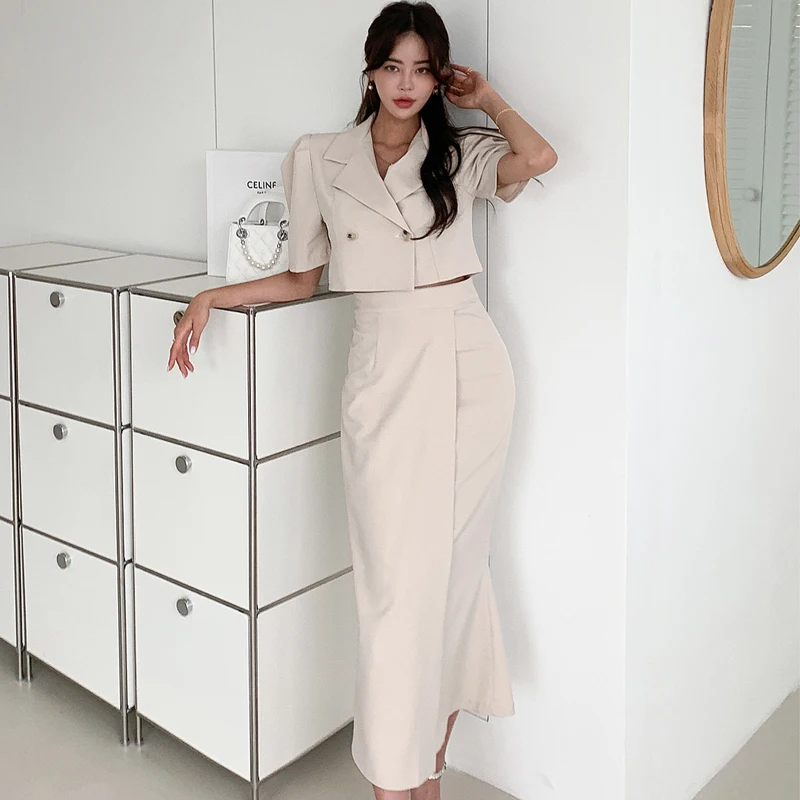 

Women's New Two-piece Set 2022 Summer Korean High-end Temperament Suit Collar Short Sleeve Coat + Fashion Slim Skirt Set
