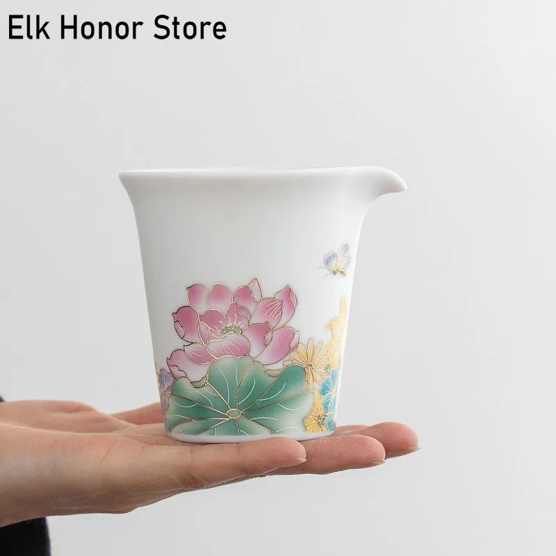 

200ml Hand Painted Lotus White Porcelain Fair Cup Jingdezhen Ceramic Tea Divider Chahai Kung Fu Tea Set Tea Ceremony Accessories