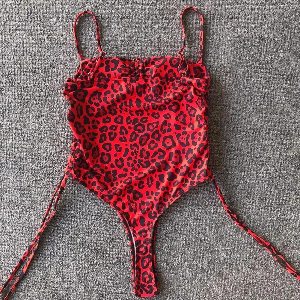 

Removable Padding Polyester Spaghetti Strap One-piece Women Swimsuit for Swimming Pool