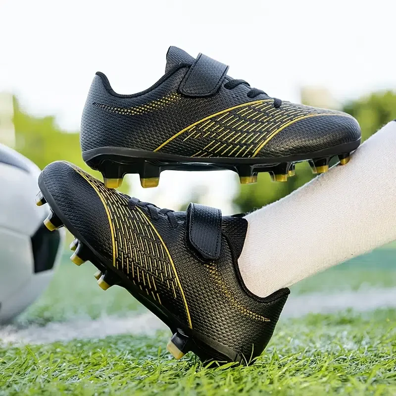 New Kids Breathable Anti-slip Cleat With Striped Print Lightweight Durable Sneakers For Outdoor Running Training