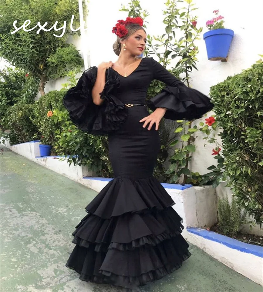 Black Mermaid Prom Flamenco Dress 2023 Flare Sleeves V Neck Vintage Evening Gowns Floor Length Tiered Ceremony Formal Party Wear