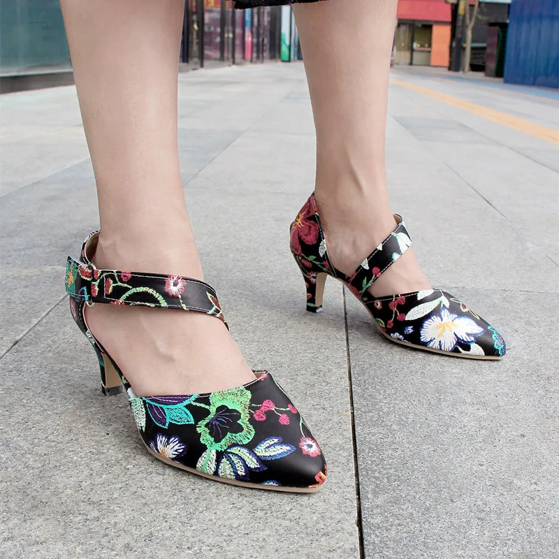 

Lady Vintage Printed Flower Sandals Low Heels 3cm Comfortable Dress Shoes For Narow And Wide Feet EU34-50 30cm Black Green White