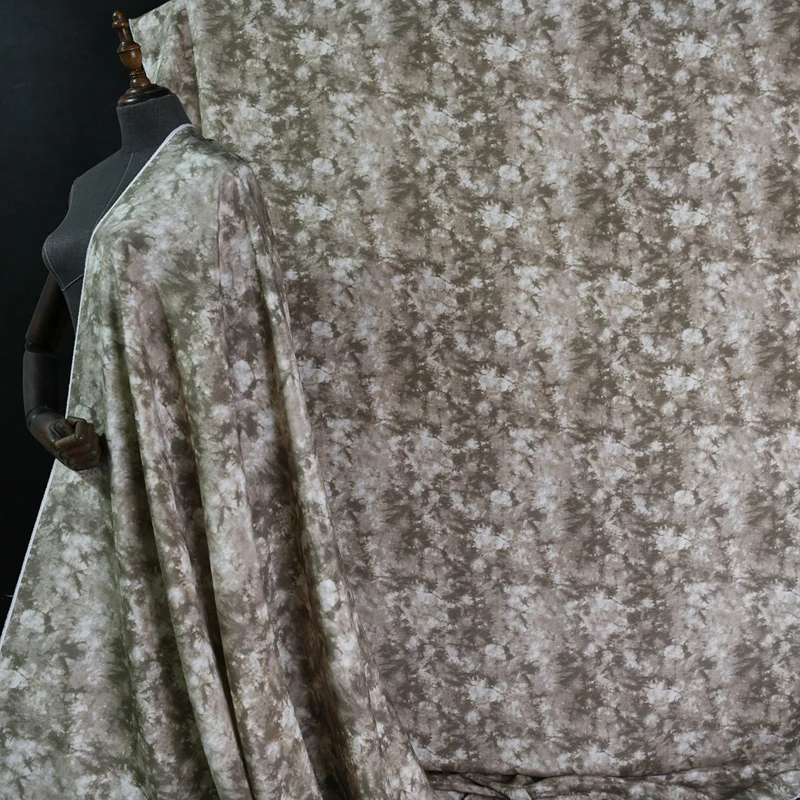 

Шелковая ткань с принтом, ширина 140 см, 28 Момми, мягкая шелковая ткань из тутового шелкопряда для повседневной носки, платья на метр, шитье св...