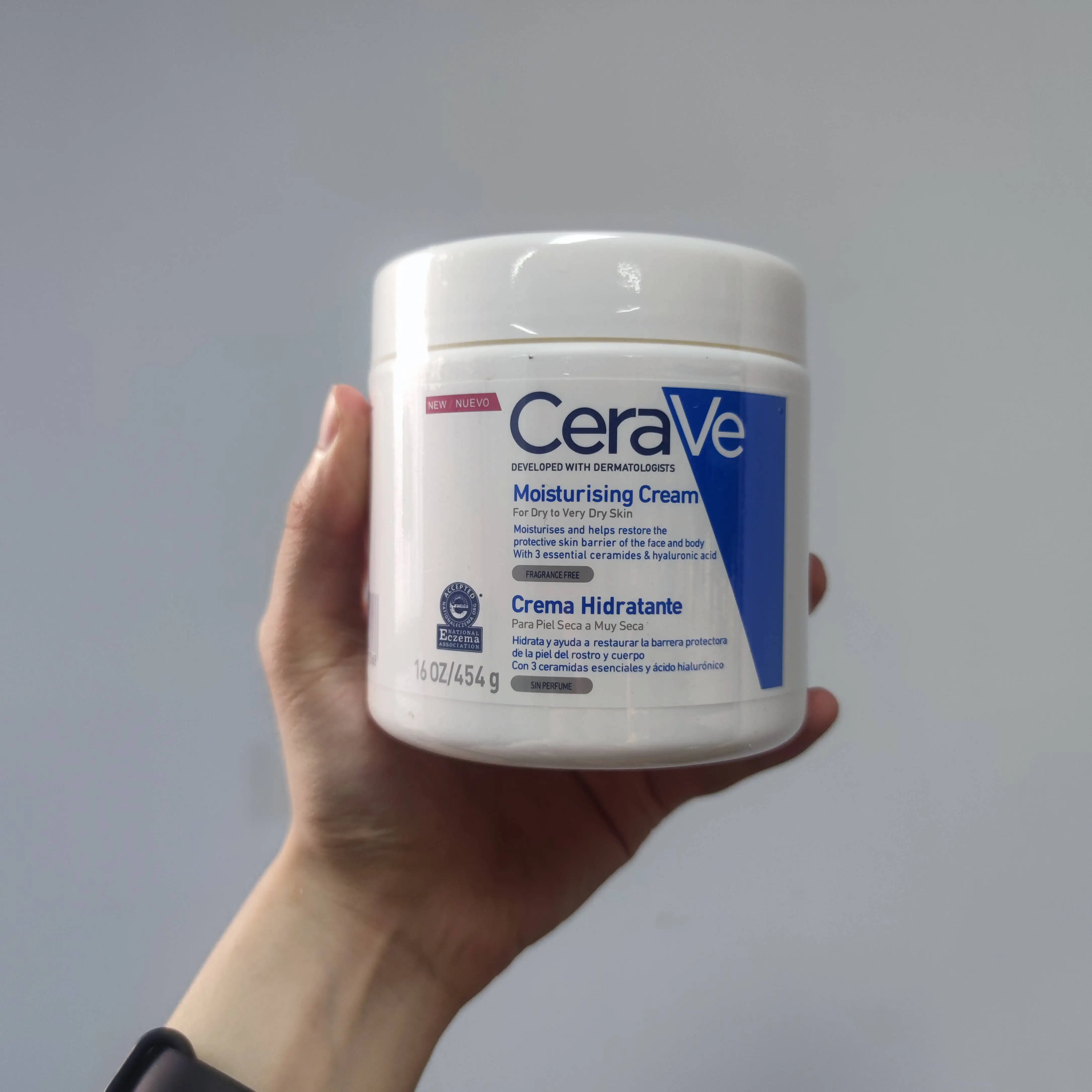 

Cerave Moisturizing Cream Barrier-restoring with Hyaluronic acid and Ceramides Improve Dry Skin All Body Hydrating Cream 454g