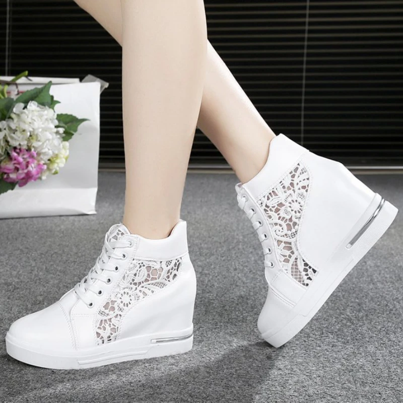 

Women's Breathable Sneakers Korean Style Mesh Lace Up Trainers Thick Bottom Internal Height Increase Shoes Zapatillas De Mujer