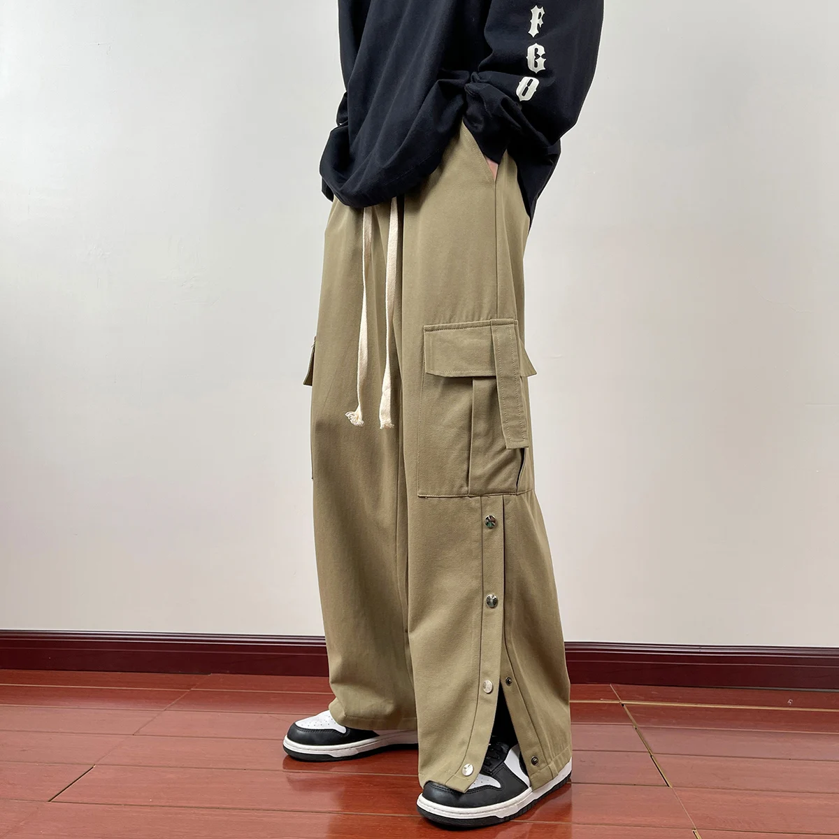 

Streetwear Y2k Style Men's Baggy Thin Cargo Pants Multiple Pockets Button Design Cotton Straight Casual Pants Male