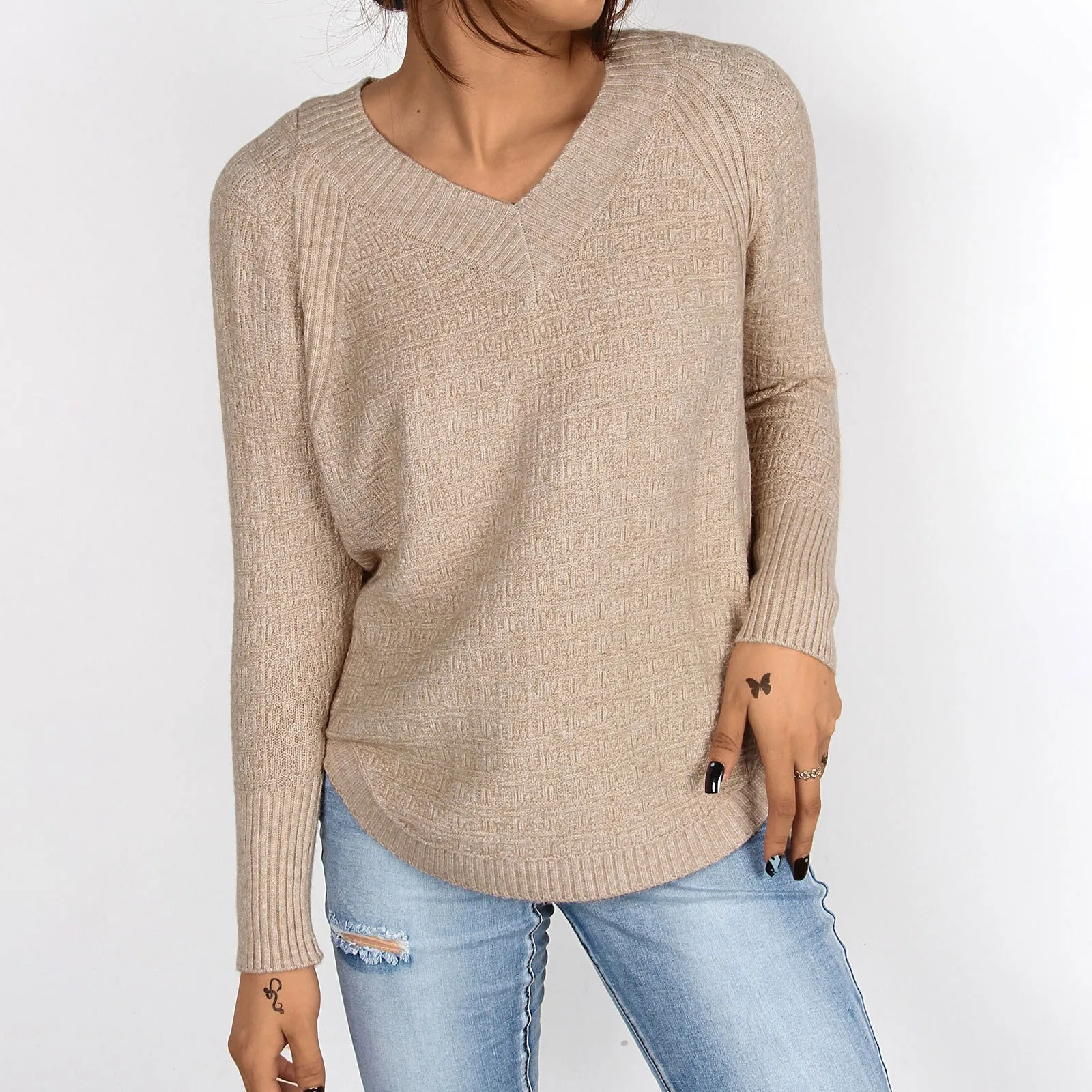 

Knitted Sweaters Women Solid Color Knit Sweater Irregular Loose V-neck Pullover Sweater Korean Fashion Harajuku Women Clothing