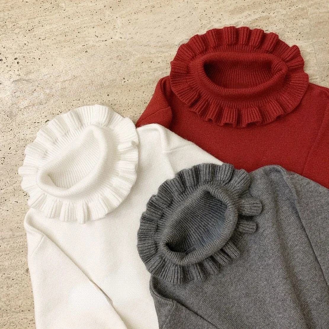 Женский свитер с высоким воротником и оборками винтажный Мягкий трикотажный