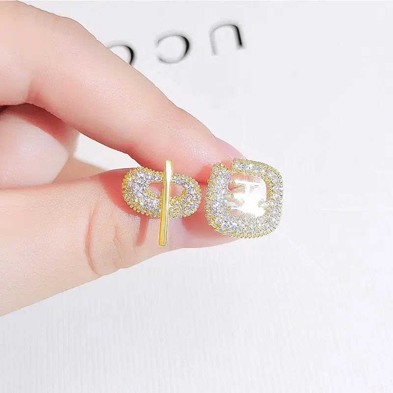 Chinese Characters Cute Earrings for Women Silver Needle Women's Jewelry Shiny Zircon Asymmetrical Ear Cuff New Clip on Earrings