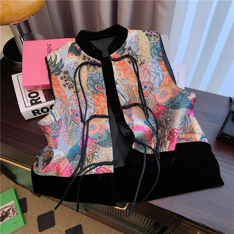 New Chinese Sle Retro National Jacquard Buckle Vest Outerwear Women Spring and Autumn Western Outdoor Chic Vest...
