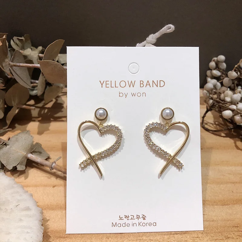 

2022 Trendy Fashion Luxury Rhinestone Pearl Earrings Women Elegant Crystal Heart Earrings Wedding Earrings Jewelry Accessories