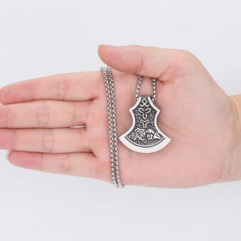 

2023 New High Quality Camera Odin Mountain Celtic Wolf Pendant Necklace Men's Viking Jewelry Party Gift