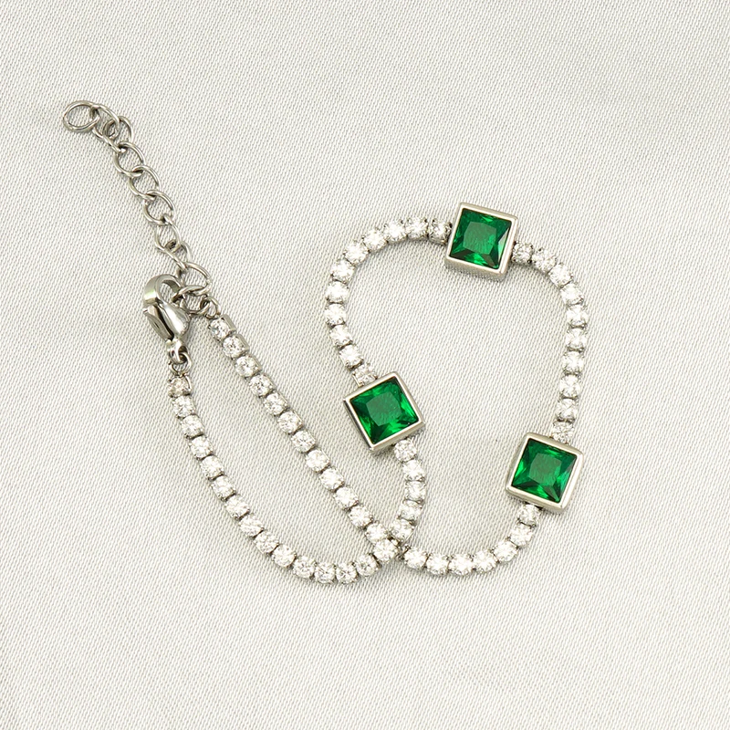 Женский браслет с цирконом Изумрудный