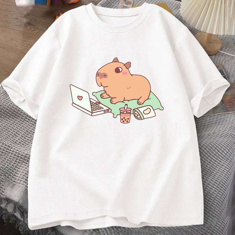

Capybara Use Computer T-shirt Men's and Women's Fun Loose Top Casual Summer Extra Large Soft T-shirt Men's and Women's Clothing