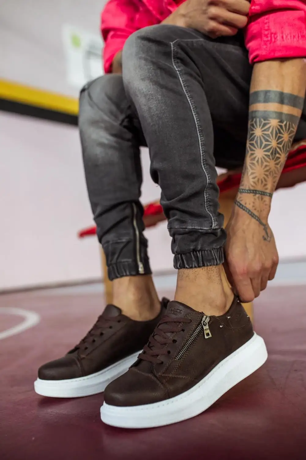 

Knack High Base Daily Shoes 555 Brown
