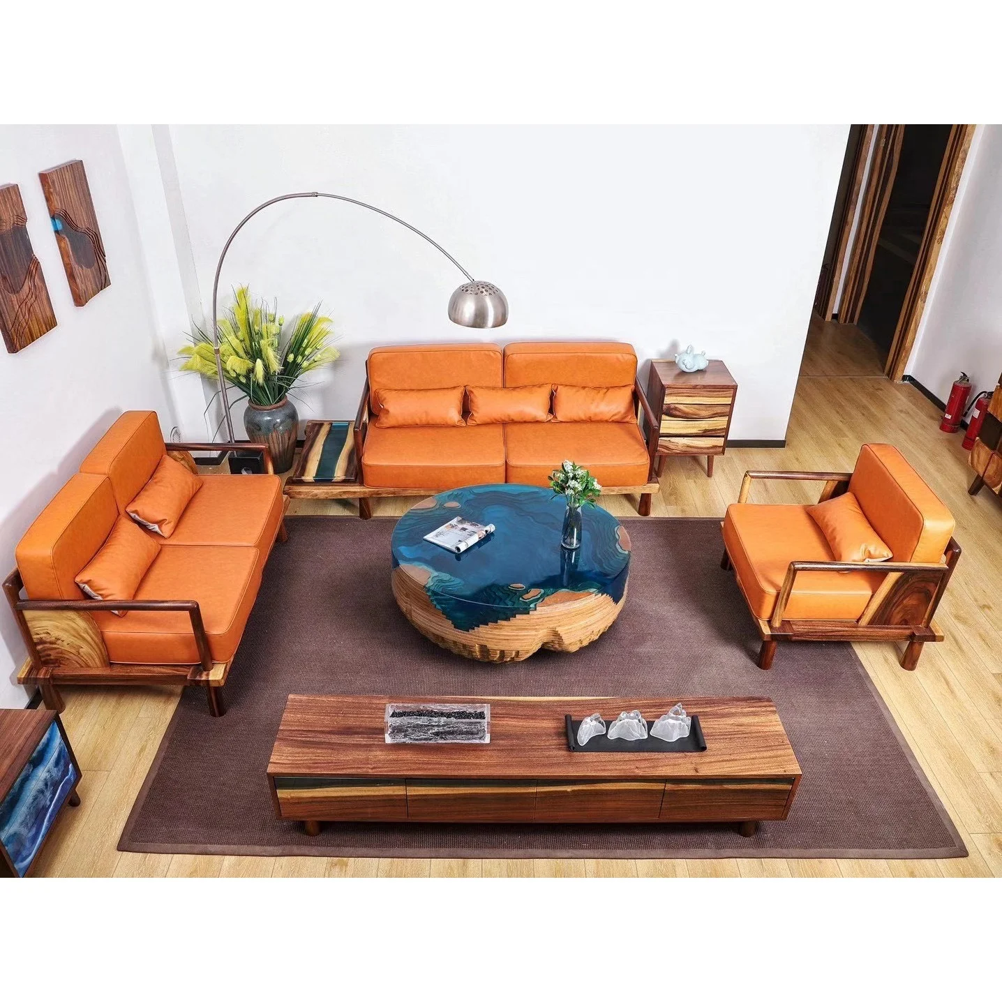 

Living room furniture unique artwork customized luxury round coffee table creative clear epoxy resin table
