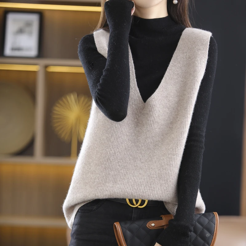 Spring New V-neck Sleeveless Vest Womens Pullover Loose  and Thin Wool Knitted Solid Color Waistcoat